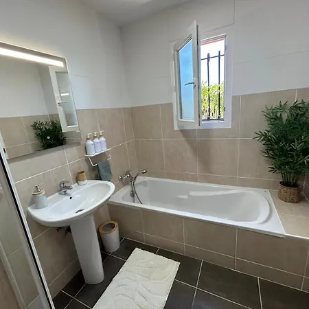 Des Oliviers Avec Piscine Privee - 5min Des Gorges Ardeche Vakantiehuis *
