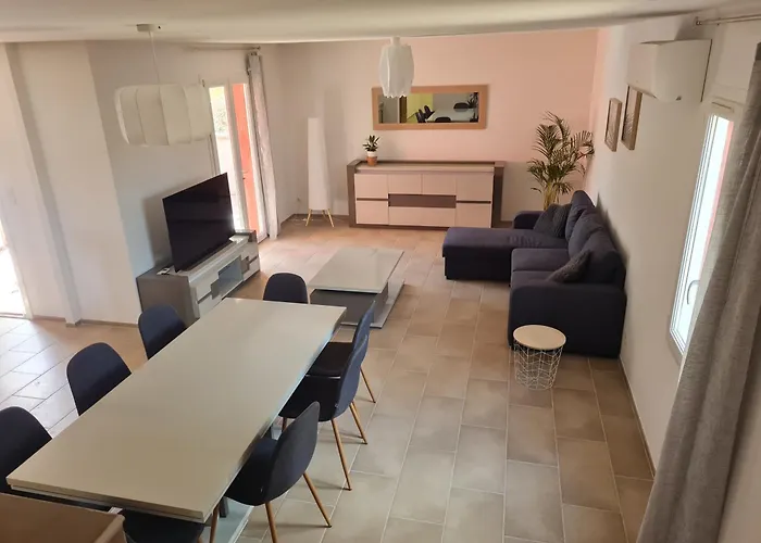 Holiday home Des Oliviers Avec Piscine Privee - 5min Des Gorges Ardeche