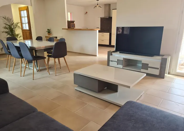 Holiday home Des Oliviers Avec Piscine Privee - 5min Des Gorges Ardeche