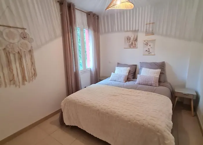 Holiday home Des Oliviers Avec Piscine Privee - 5min Des Gorges Ardeche *
