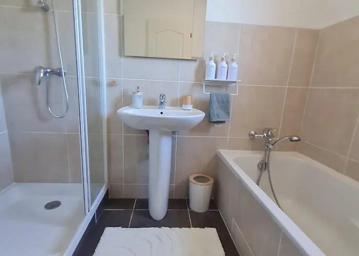 Des Oliviers Avec Piscine Privee - 5min Des Gorges Ardeche Holiday home