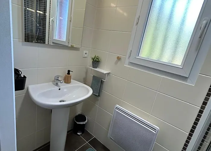 Des Oliviers Avec Piscine Privee - 5min Des Gorges Ardeche Holiday home