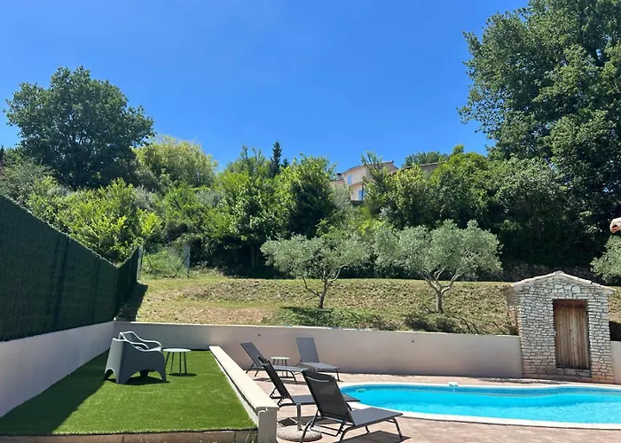 Holiday home Des Oliviers Avec Piscine Privee - 5min Des Gorges Ardeche